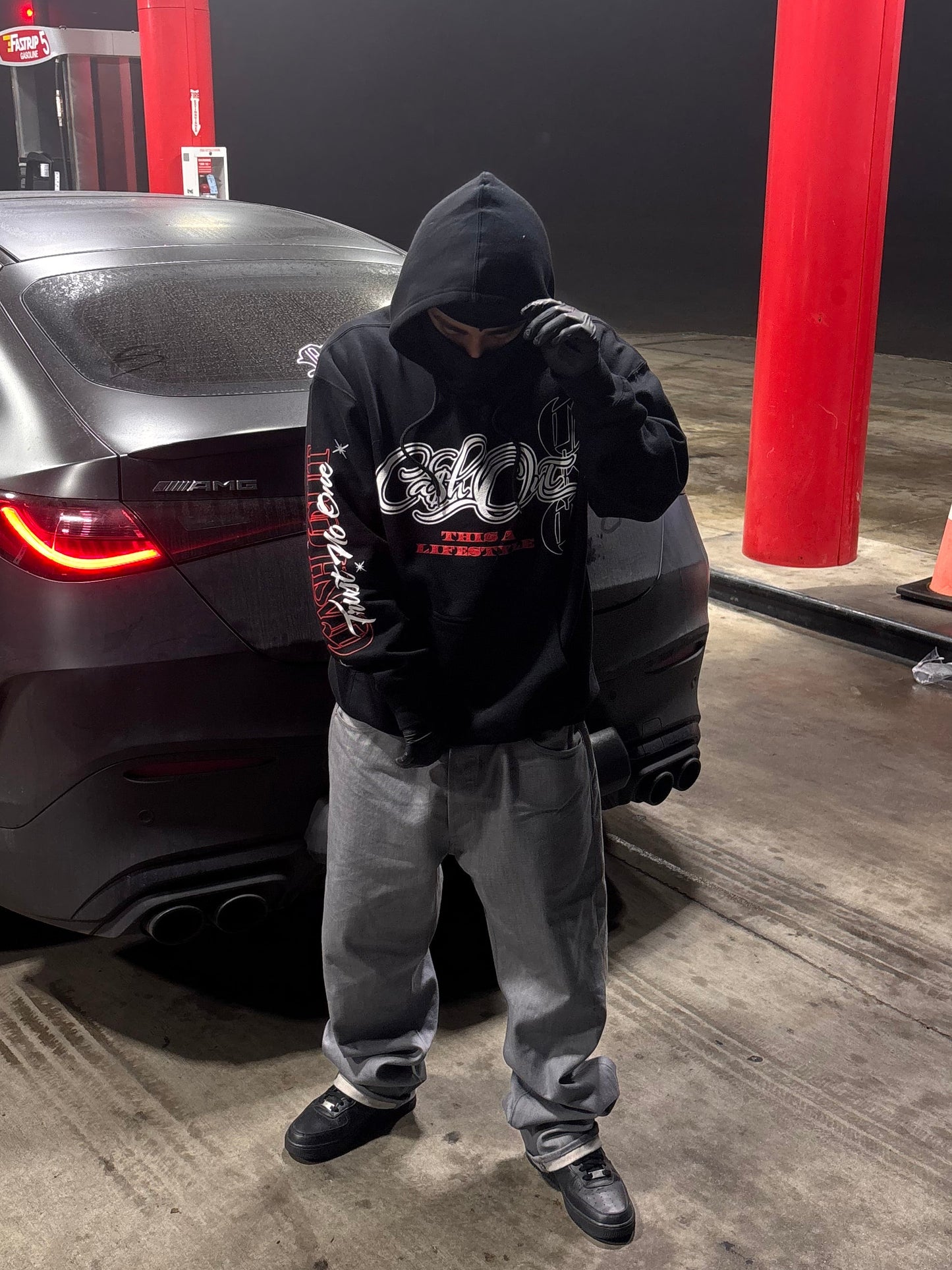 “TRUST NO ONE” HOODIES